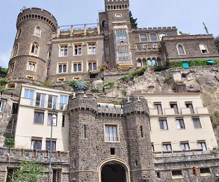 In Neapolitan Castle Int 28 شقة نابولي